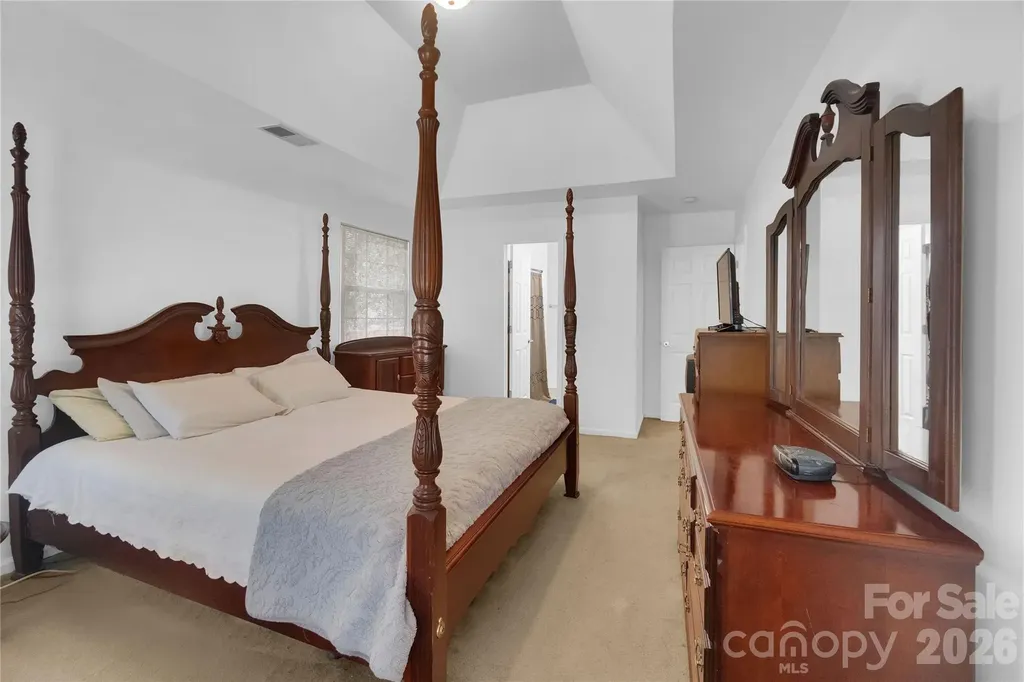 12009 Silvercrest Drive Charlotte NC 28215