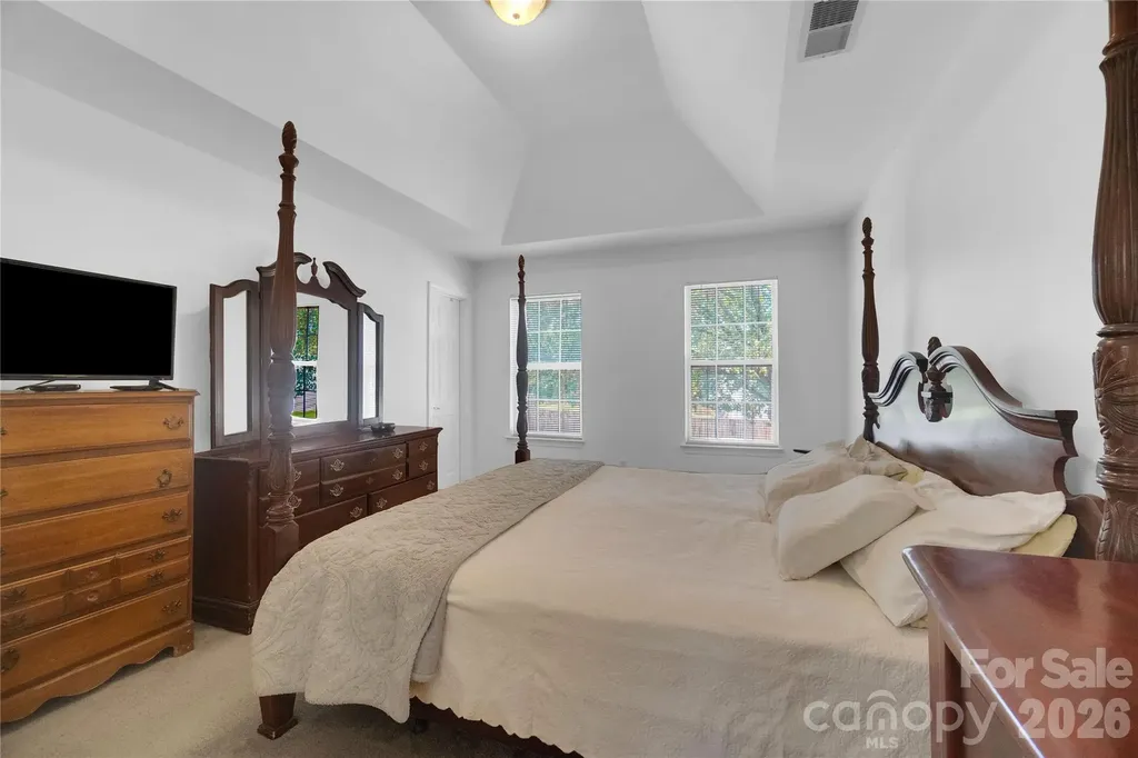 12009 Silvercrest Drive Charlotte NC 28215