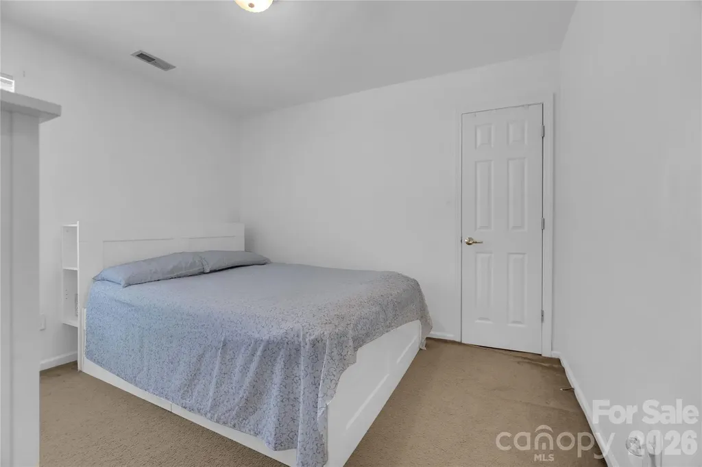 12009 Silvercrest Drive Charlotte NC 28215