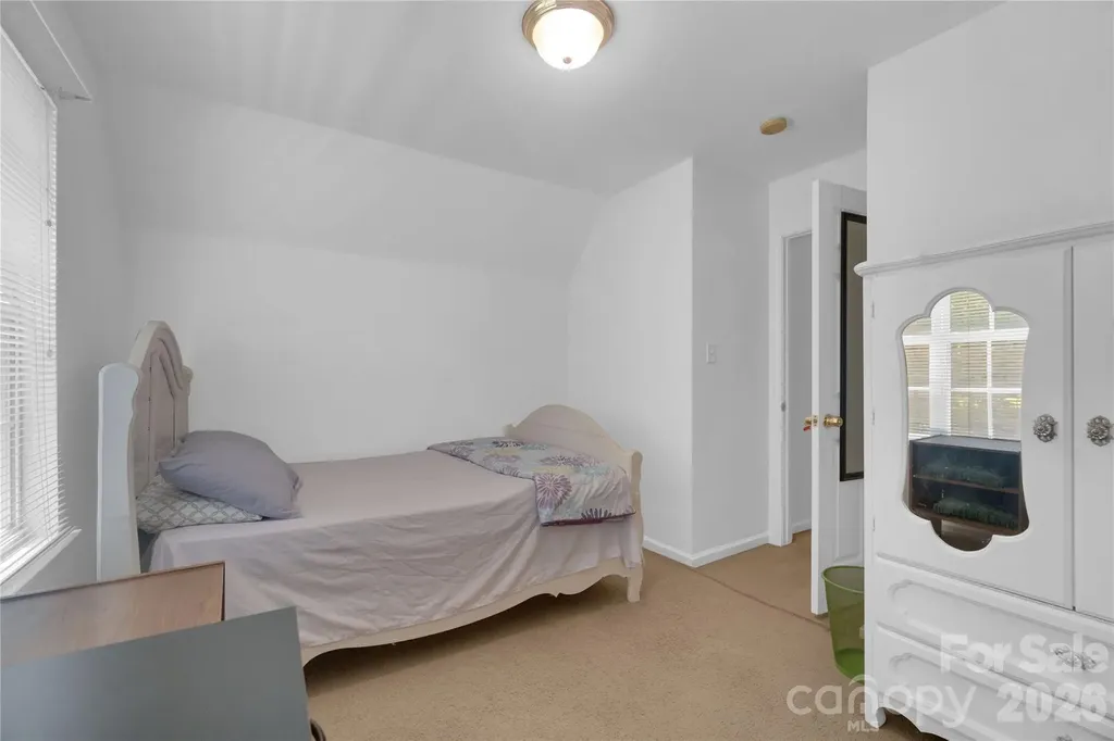 12009 Silvercrest Drive Charlotte NC 28215