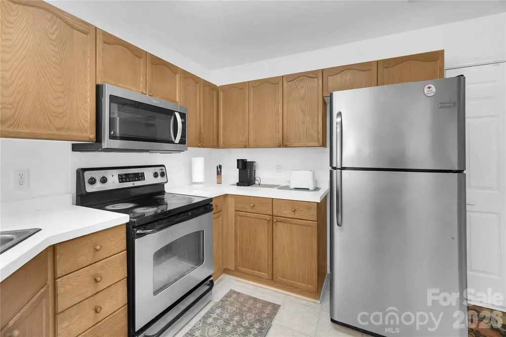 12009 Silvercrest Drive Charlotte NC 28215