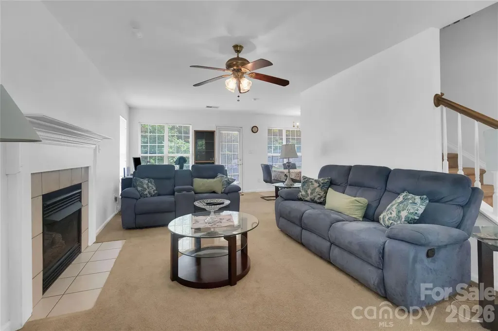 12009 Silvercrest Drive Charlotte NC 28215