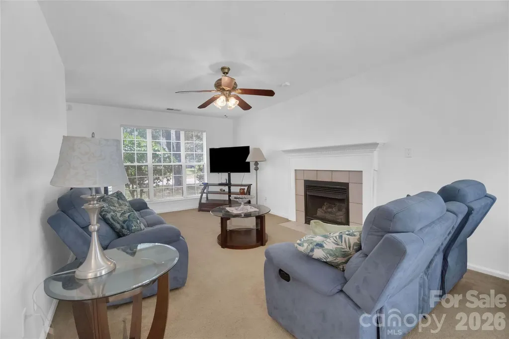 12009 Silvercrest Drive Charlotte NC 28215