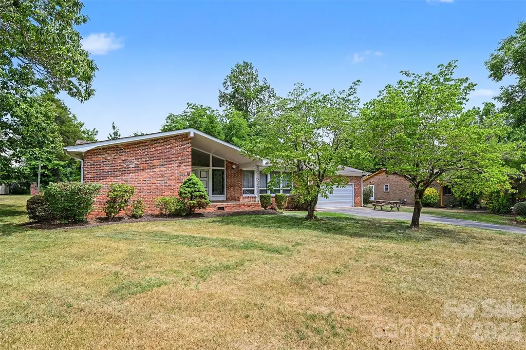 207 Sills Drive Salisbury NC 28146