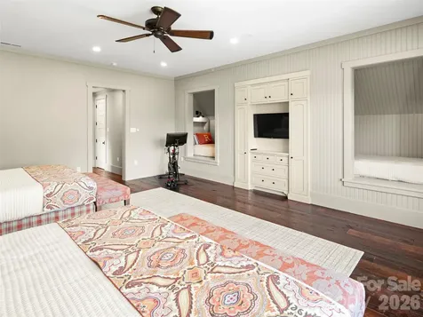 332 Walnut Valley Parkway Arden NC 28704