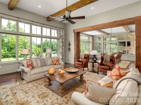 332 Walnut Valley Parkway Arden NC 28704