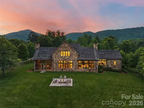 332 Walnut Valley Parkway Arden NC 28704