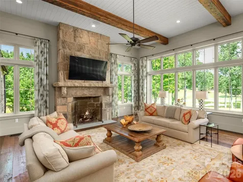332 Walnut Valley Parkway Arden NC 28704