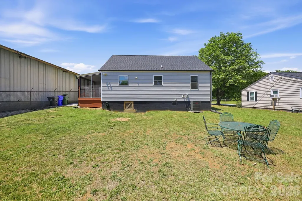 110 Wilfred Avenue Lexington NC 27292