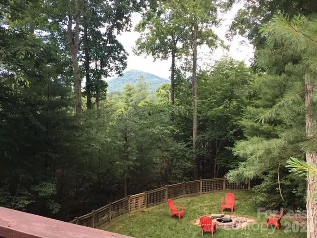 14 Dianthus Drive Asheville NC 28803