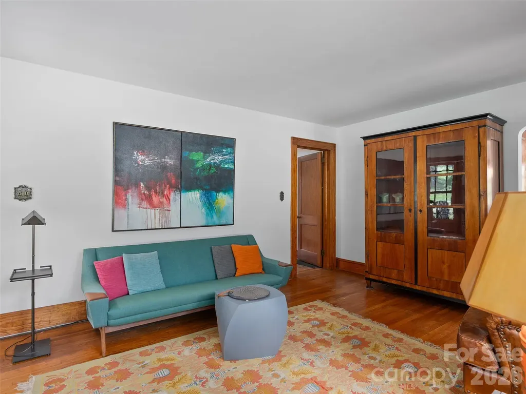 654 Ratcliff Cove Road Waynesville NC 28786