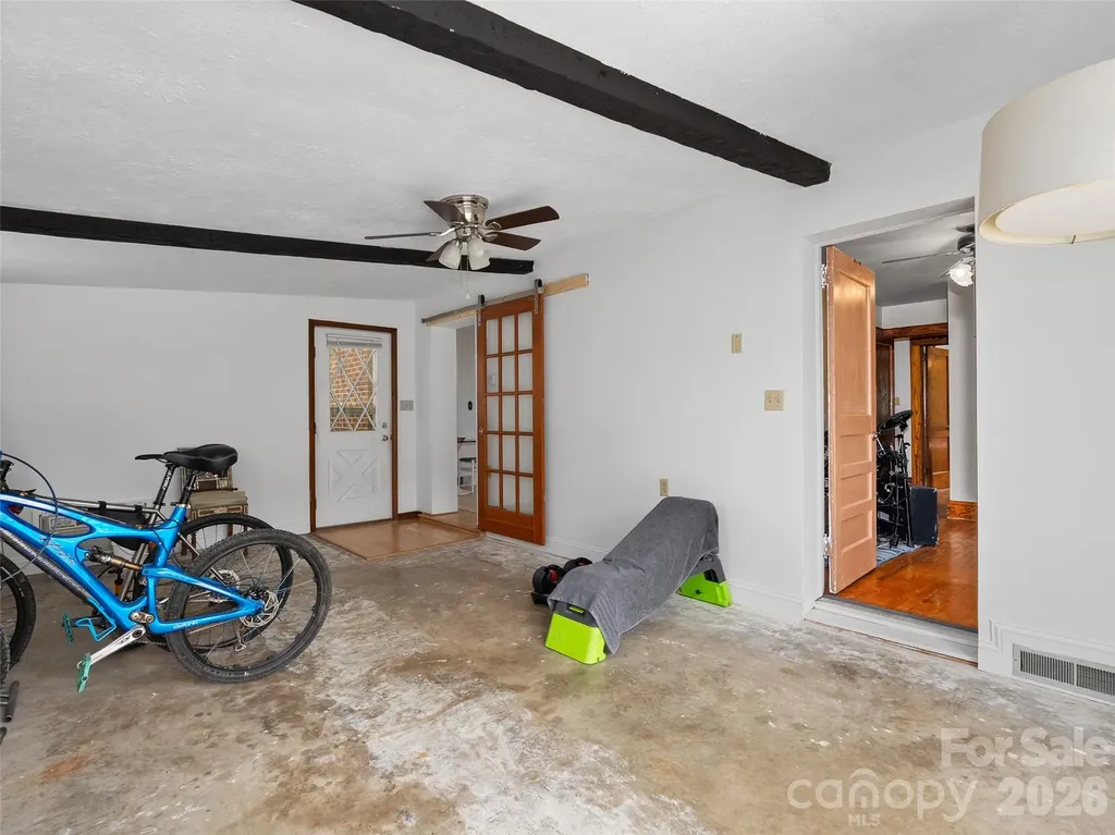 654 Ratcliff Cove Road Waynesville NC 28786