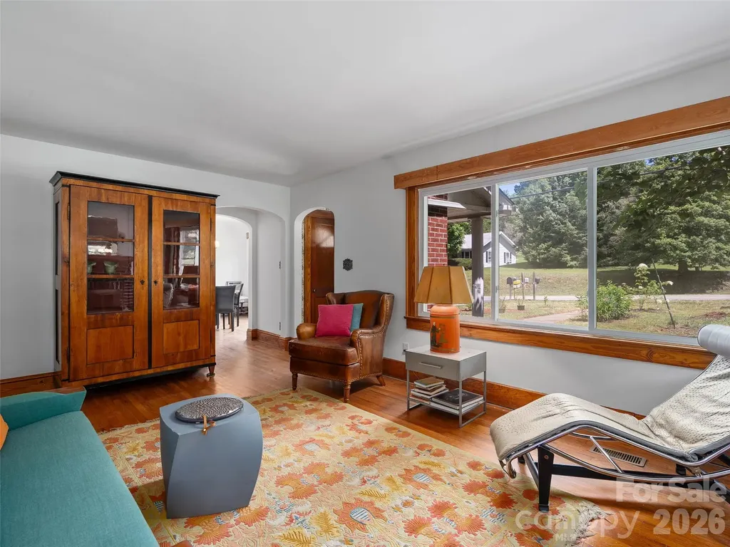 654 Ratcliff Cove Road Waynesville NC 28786