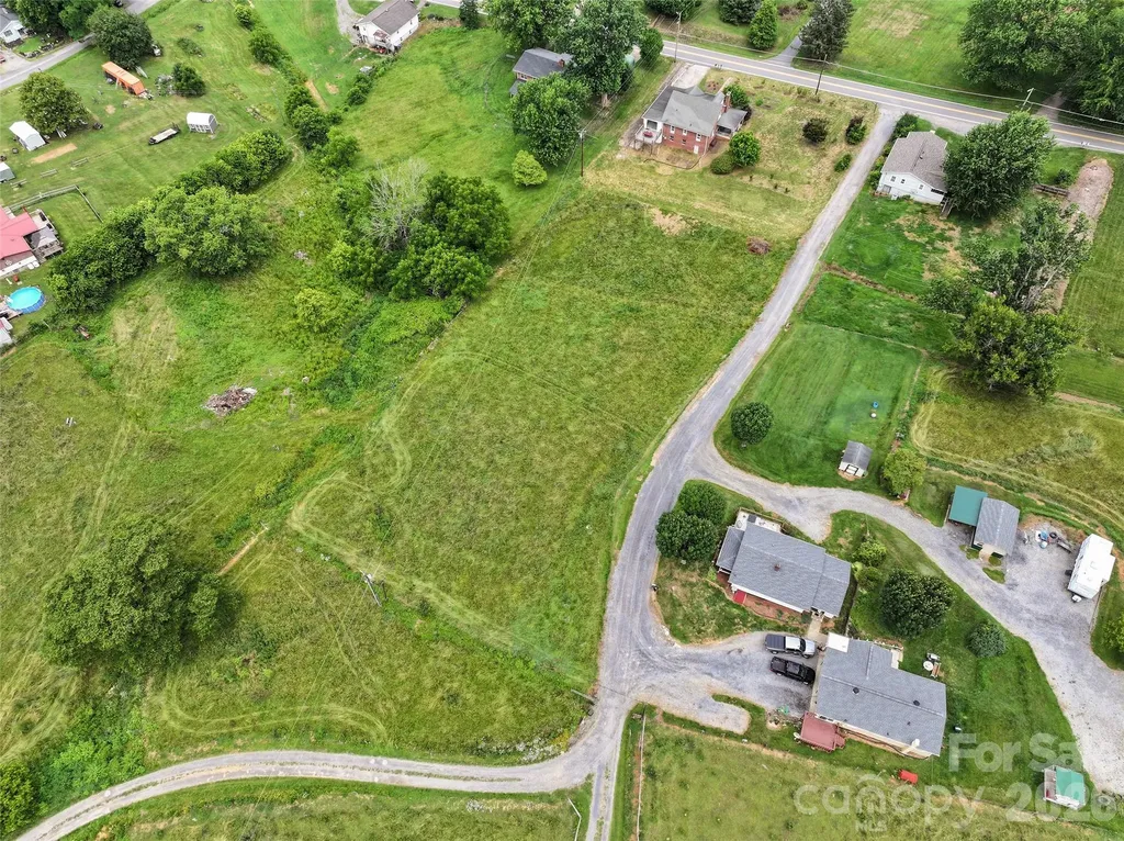 654 Ratcliff Cove Road Waynesville NC 28786