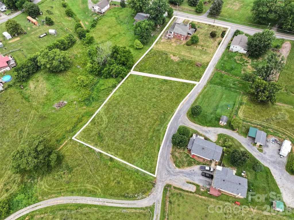 654 Ratcliff Cove Road Waynesville NC 28786