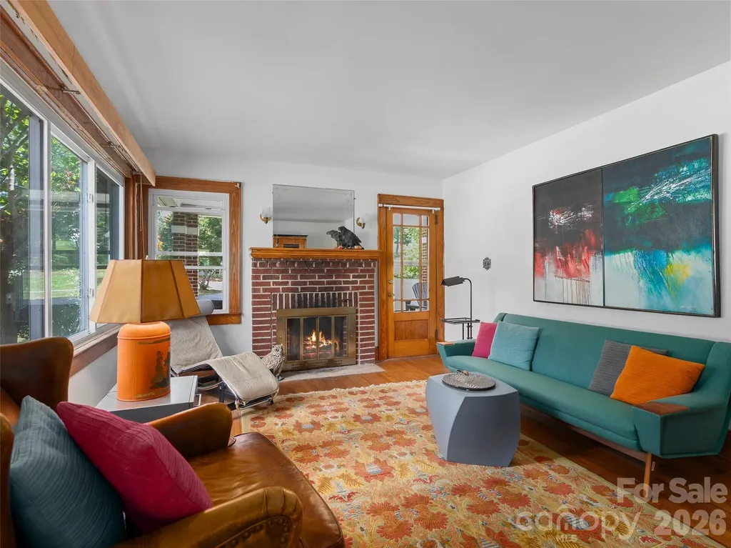 654 Ratcliff Cove Road Waynesville NC 28786