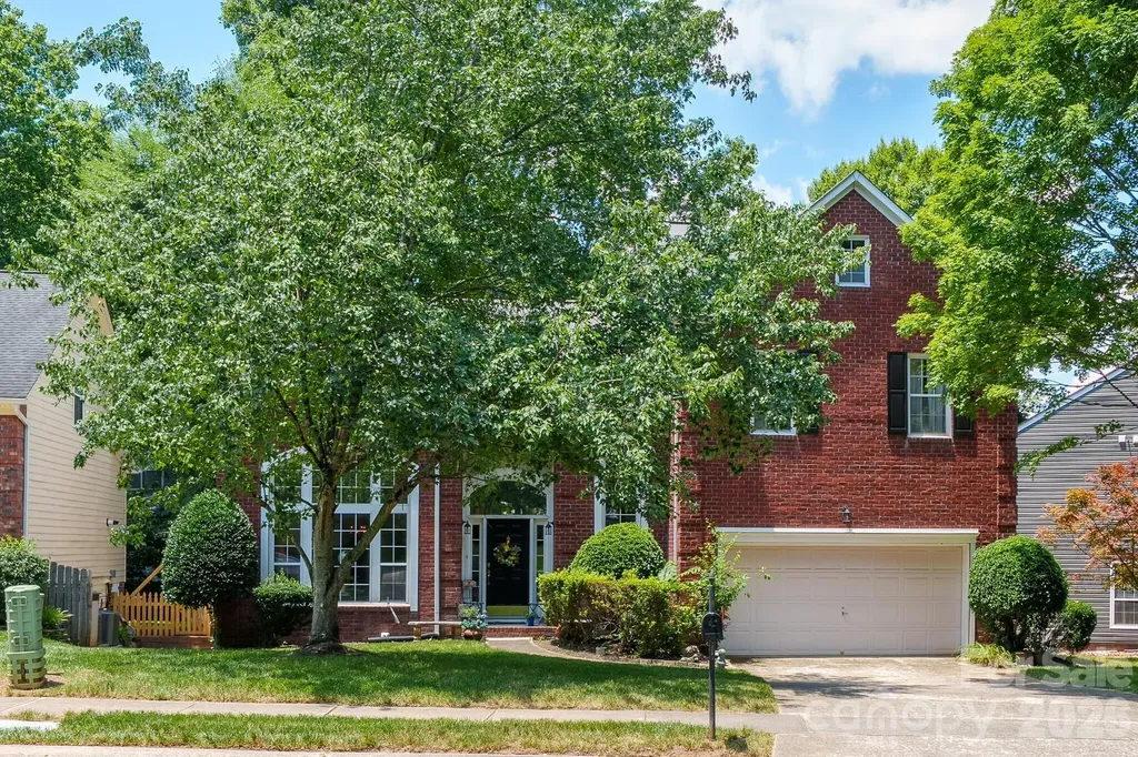 6306 Oxwynn Lane Charlotte NC 28270