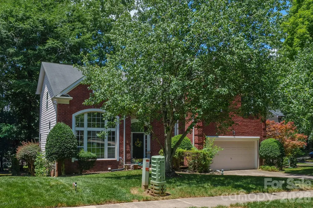 6306 Oxwynn Lane Charlotte NC 28270