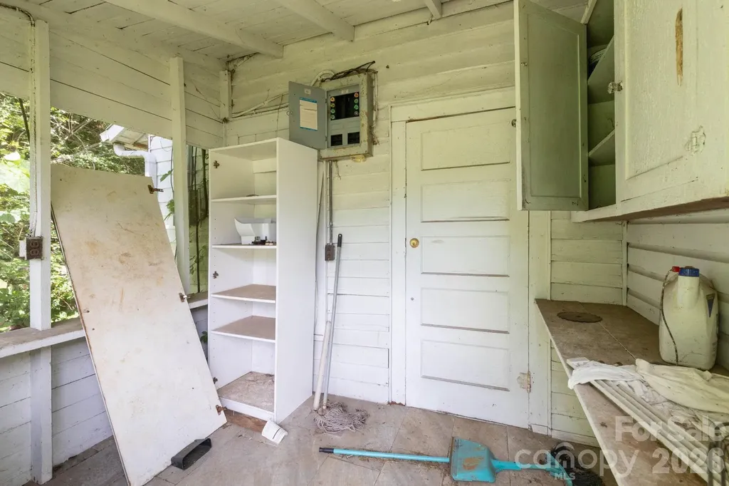 4085 Jacks Creek Road Burnsville NC 28714