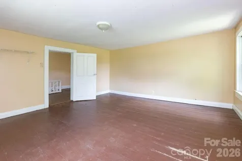 4085 Jacks Creek Road Burnsville NC 28714