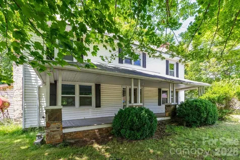 4085 Jacks Creek Road Burnsville NC 28714