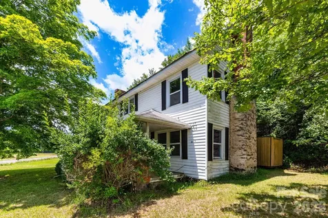 4085 Jacks Creek Road Burnsville NC 28714
