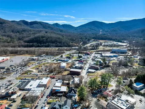 204 Sutton Avenue Black Mountain NC 28711
