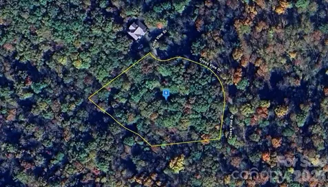 243 Cross Vine Drive Tuckasegee NC 28783