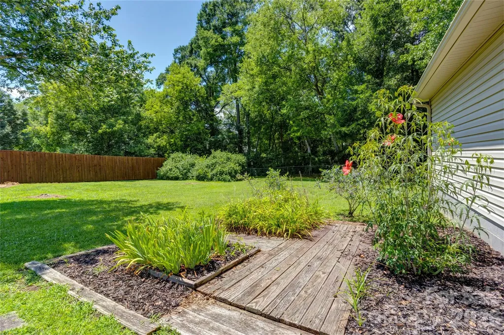 822 Rubens Road SW Concord NC 28027