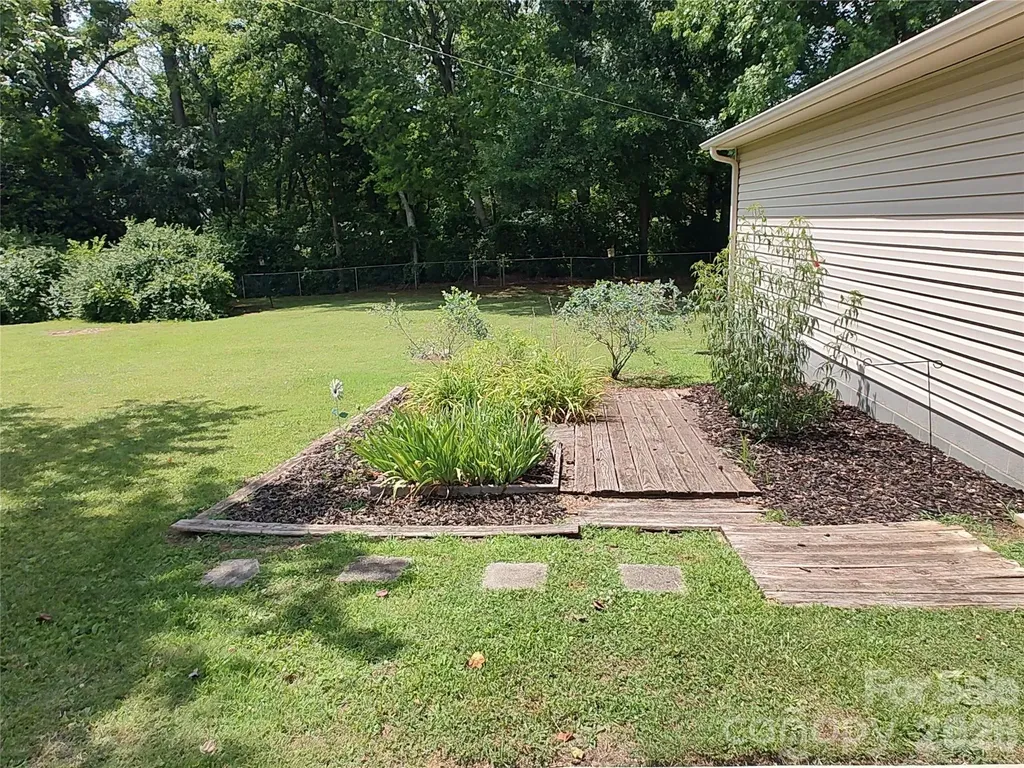 822 Rubens Road SW Concord NC 28027