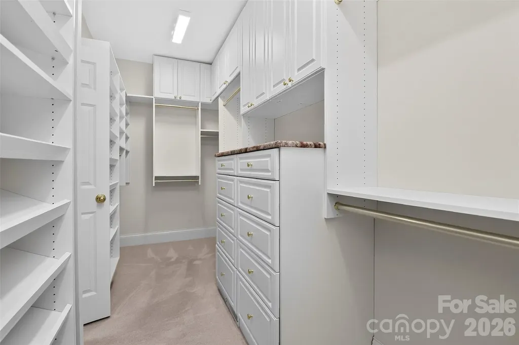 6907 Meadow Run Lane Charlotte NC 28277