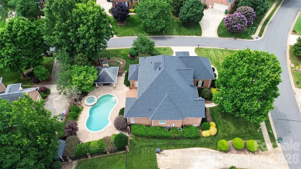 6907 Meadow Run Lane Charlotte NC 28277