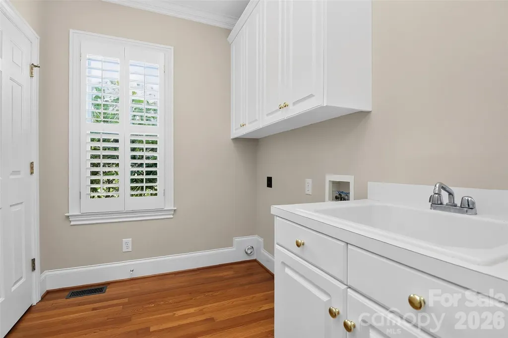 6907 Meadow Run Lane Charlotte NC 28277
