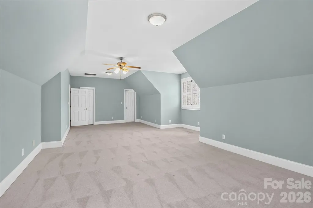 6907 Meadow Run Lane Charlotte NC 28277