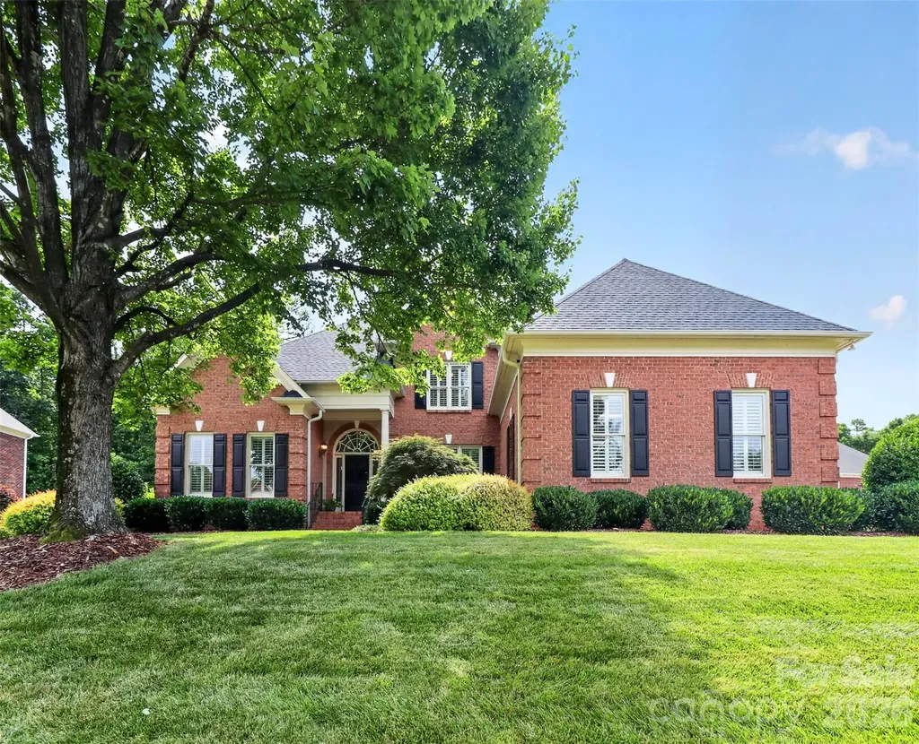 6907 Meadow Run Lane Charlotte NC 28277