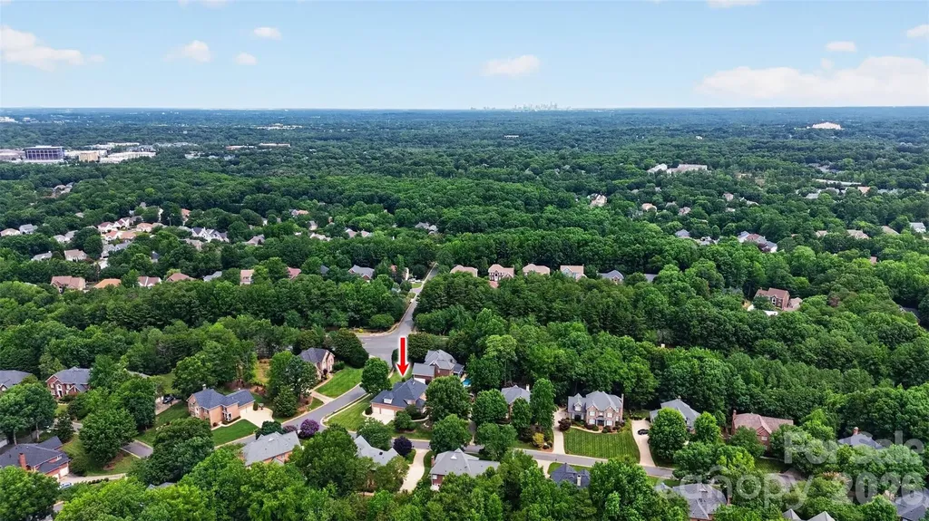 6907 Meadow Run Lane Charlotte NC 28277