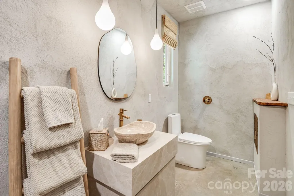 44 Azura Gardens Weaverville NC 28787