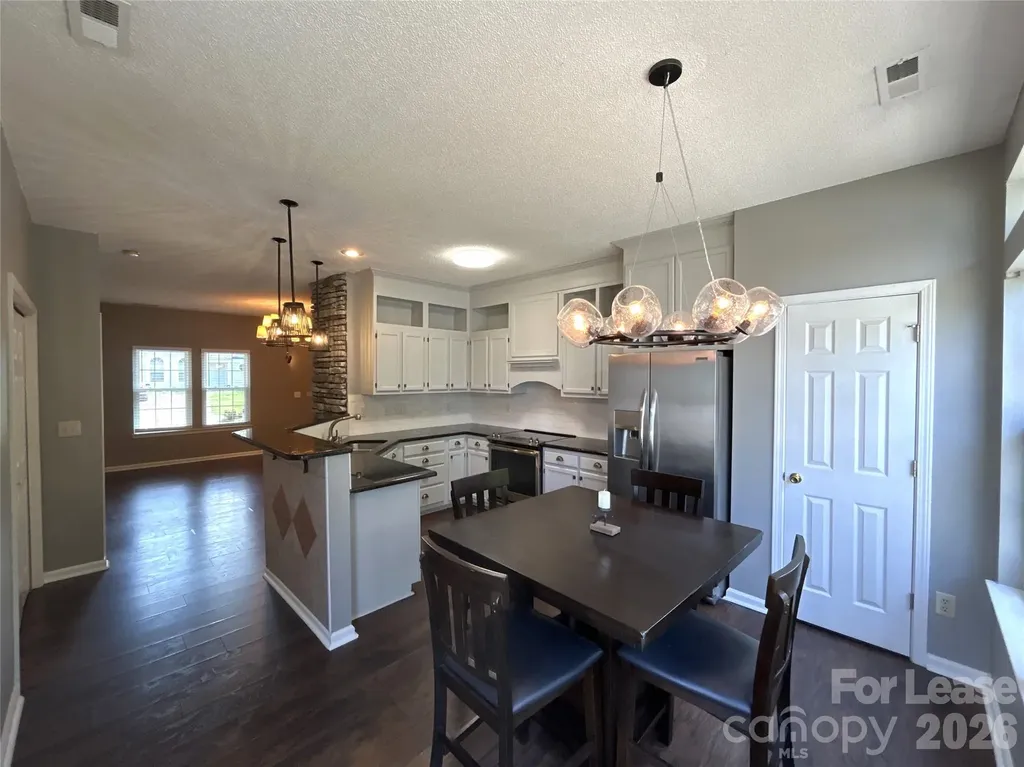 12326 Agate Lane Pineville NC 28134