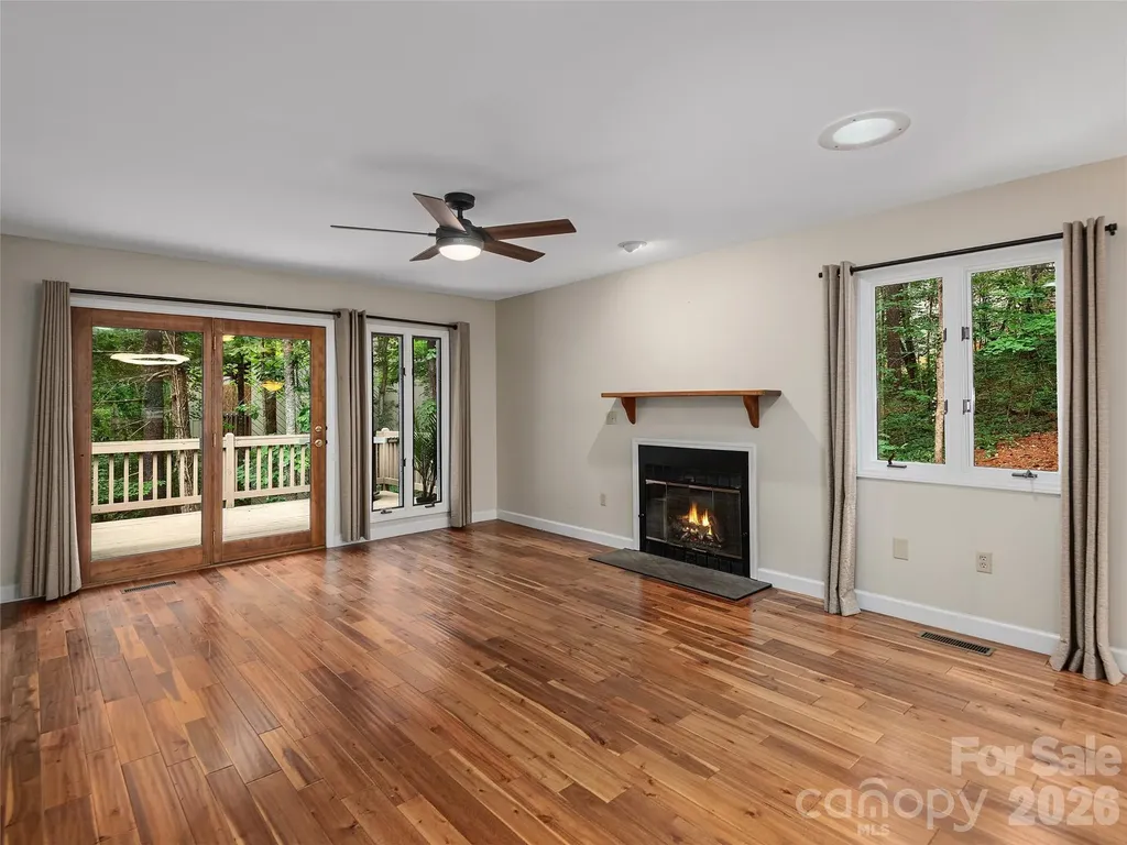 23 Cedarwood Trail Asheville NC 28803
