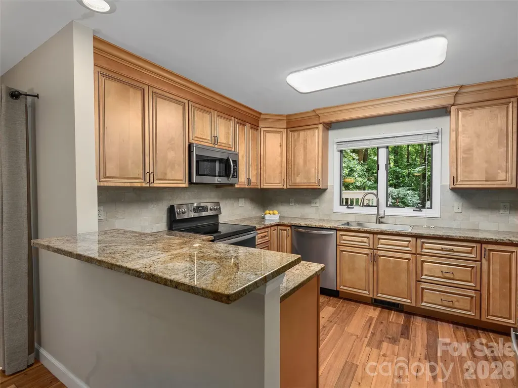 23 Cedarwood Trail Asheville NC 28803