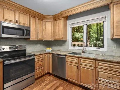 23 Cedarwood Trail Asheville NC 28803