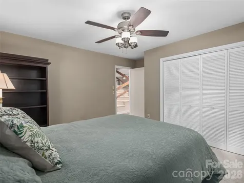23 Cedarwood Trail Asheville NC 28803