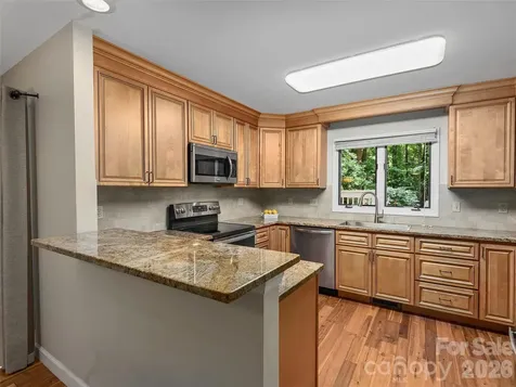 23 Cedarwood Trail Asheville NC 28803