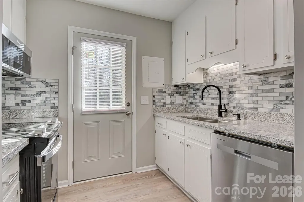 525 12th Street SW Hickory NC 28601