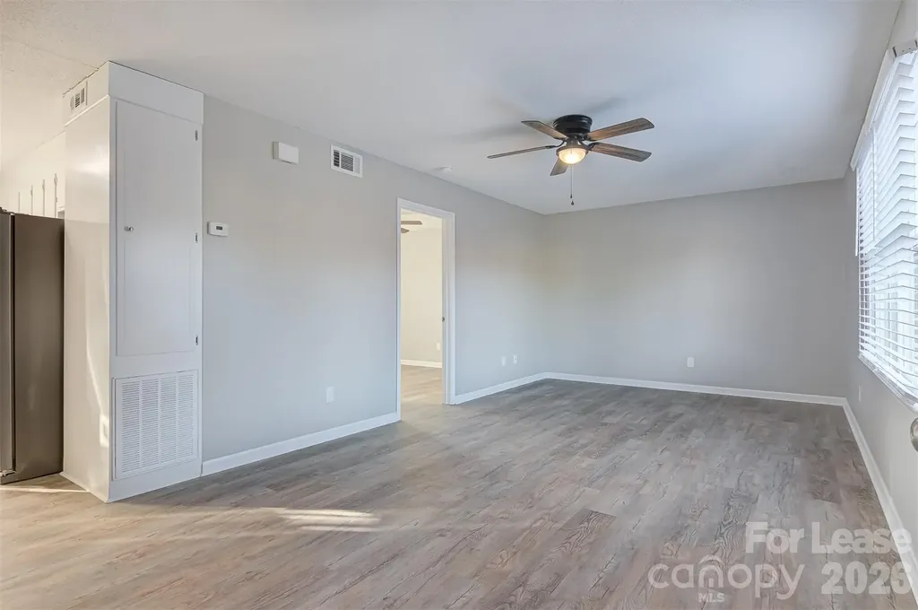 525 12th Street SW Hickory NC 28601