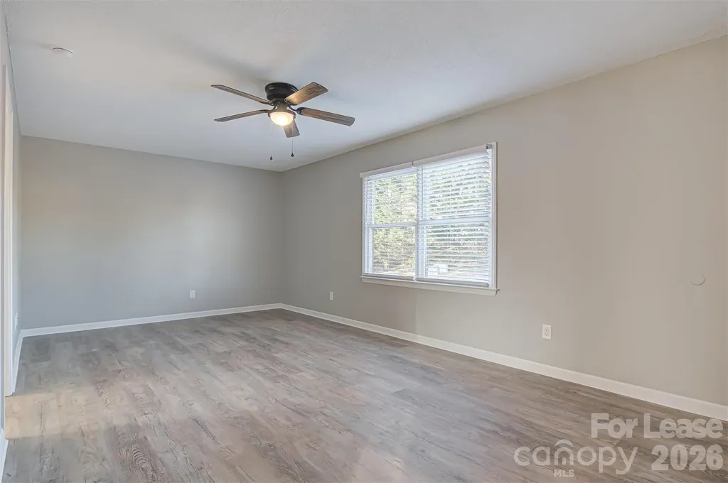 525 12th Street SW Hickory NC 28601
