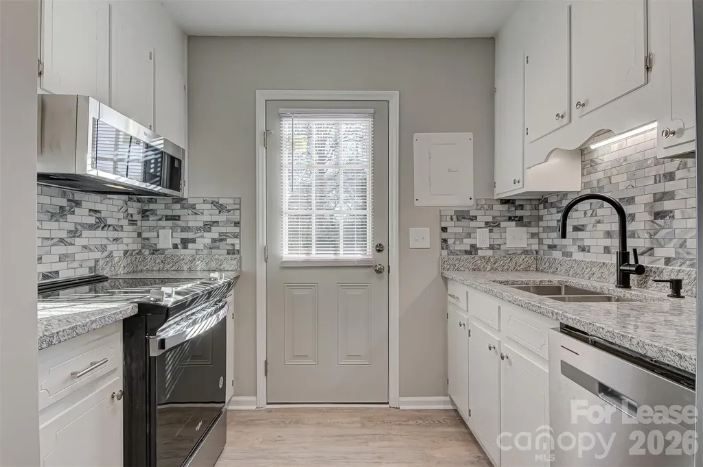525 12th Street SW Hickory NC 28601