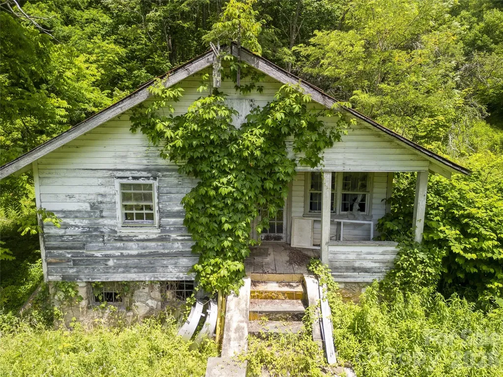 168 Smith Creek Road Mars Hill NC 28754