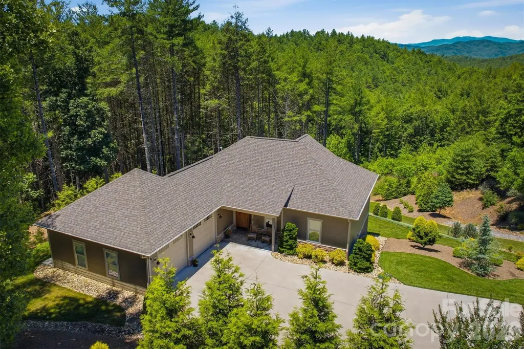 5515 Cedar Cove Way Lenoir NC 28645