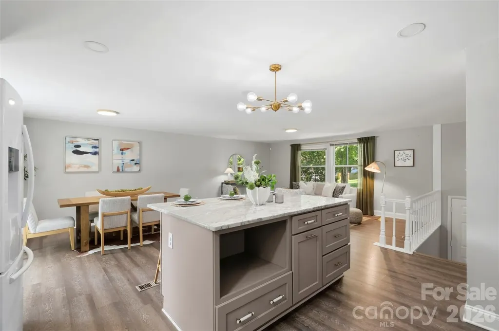 716 Regency Drive Charlotte NC 28211